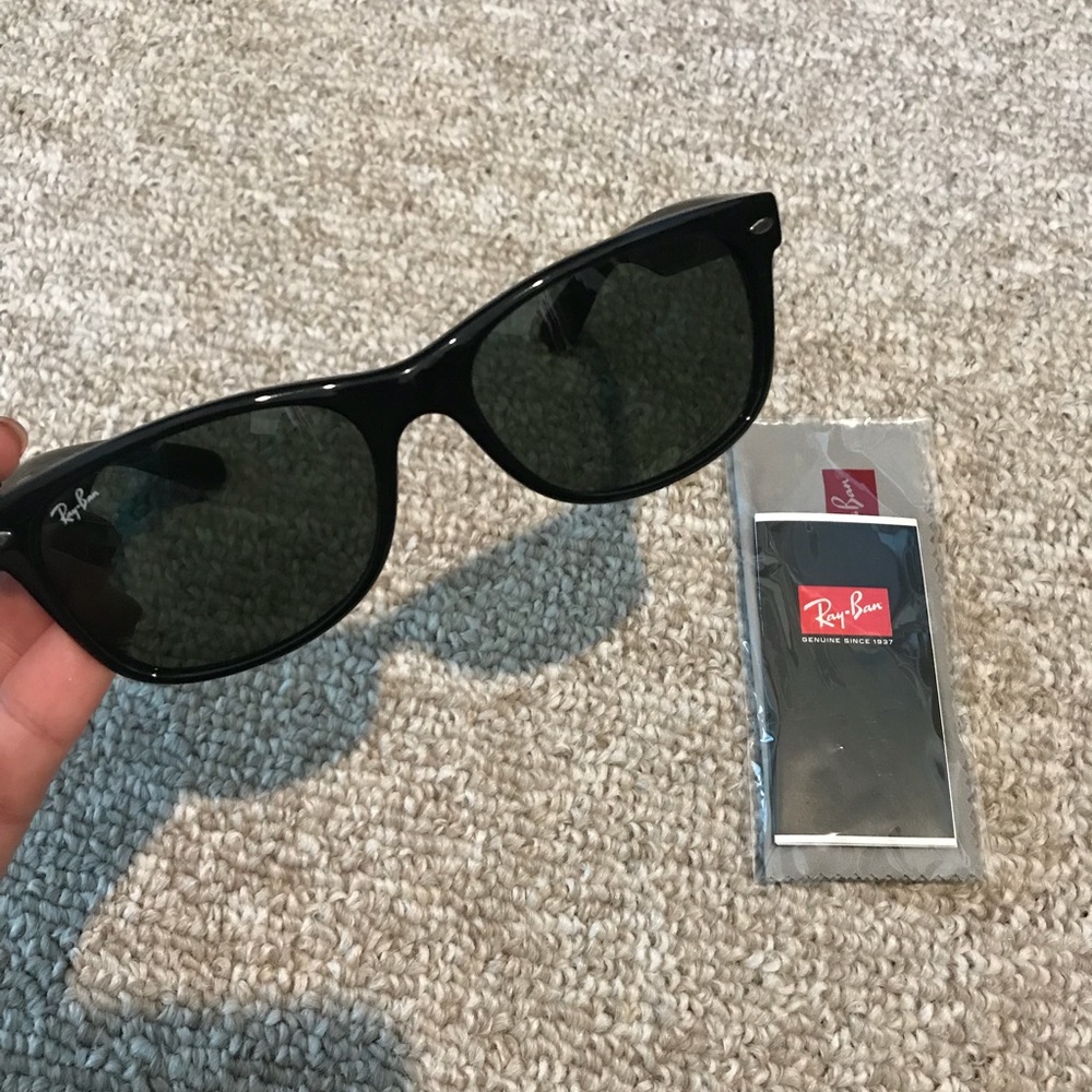 Ray-Ban Original Wayfarer Classic Sunglasses